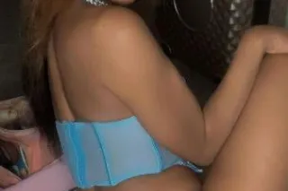 CATCH ME WHILE YOU CAN LEAVING... - Image 1