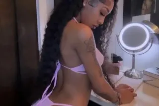 Hot Mamii 💦 - 27 - Image 1