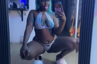 💦 Big booty chocolate freak 🫦S... - Image 2
