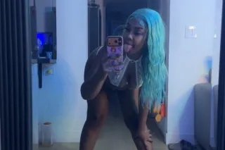 💦 Big booty chocolate freak 🫦S... - Image 1