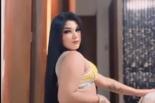 Exotic Asian Bombshell Visitin... - Image 2