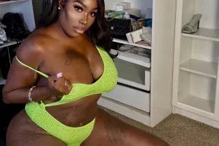 💆🏾♀ therapist lets party 🎉 🍆 L... - Image 4