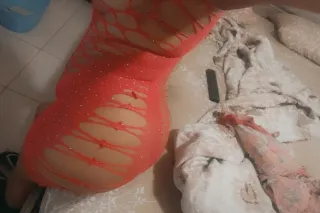 Sensual Bodyrub and Manscaping - Image 8