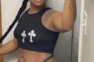 i like to be licked like honey... - Image 2