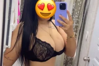 💋 Sweet, attractive and very c... - Image 1