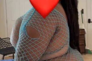 Back Visiting 5 ⭐ BombShell 💣🤯... - Image 4