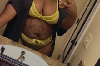 NEW HERE BUT ONLY FOR ONE NIGH... - Image 4