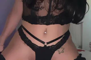 💋HOT YOUNG BRAZILIAN WOMAN🇧🇷 A... - Image 1