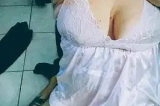 😍😍😍DIRTY WHITE SLUT .. does wh... - Image 4