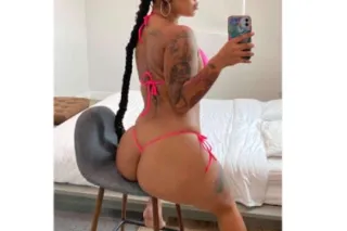 SEXY LATINA IN TOWN 💦 - 23 - Image 2