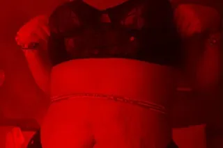 told y'all id be back ! 😘😝😝💦 - Image 10