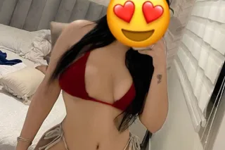 🍀 I am a horny sexy young woma... - Image 1