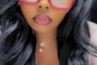 Beautiful Black Woman Sexy Bod... - Image 3