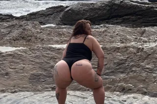 Cum Get Sum of this Thick N Ju... - Image 2