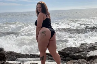 Cum Get Sum of this Thick N Ju... - Image 4
