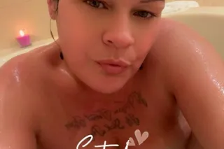 CAR FIXED WILILING TO TRAVEL m... - Image 1