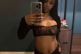 2 girl available💕💦 CUM SEE US.... - Image 3