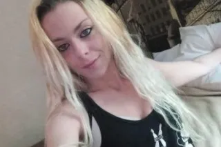 Busty Red neck beauty - 27 - Image 3