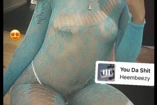 LightSkin Greeneyed Slim Petite THANGG👀😍 - Image 5