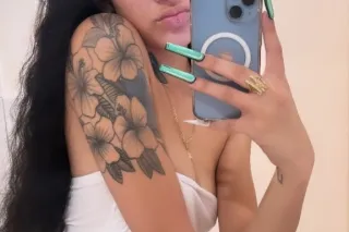 LightSkin Greeneyed Slim Petite THANGG👀😍 - Image 6