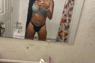 💦💦READY TO FUCK THE NUT OUT YO... - Image 4
