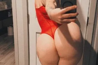 ⭐Your WET Pu$$Y HOTTIE GODDNESS💦Cum Suck me out😘Incall,Outcall,Content 24/7🆗 - Image 5