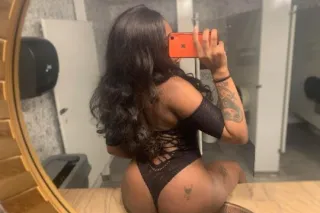 😊YOUR NEW FAVORITE is here! 😉💋... - Image 1