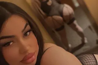 💦💦 Wet And Ready To Play😝 💦💦 -... - Image 1
