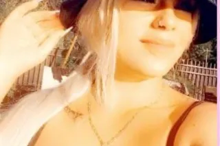 sexy blondie next door!! 🍑🤤 - ... - Image 3