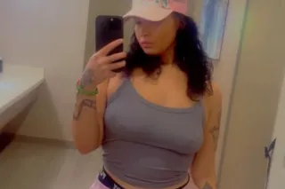 text me 😏❤ - Image 1