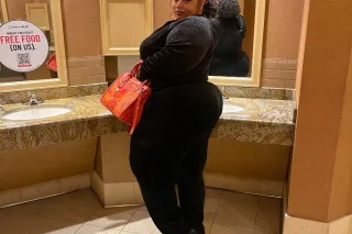 2/1 Sunday Special 👯💕🫶🏽 OUTCALL READY ☺💦🍑🍆🤗 REAL Besties CHOCOLATE AND VANILLA SWIRL ICE CREAM 🤤 - Image 8
