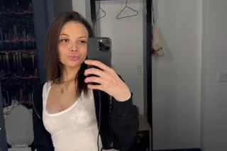 riley - 25 - Image 1