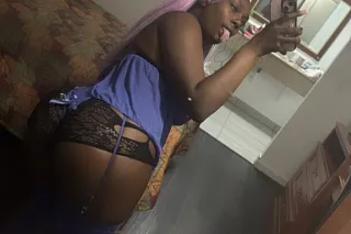 Im Back 🤭 Your Wish is My Comm... - Image 2