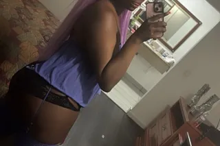 Im Back 🤭 Your Wish is My Comm... - Image 1