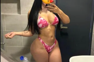 Hello Daddy, 🍒I'm the company you need, 🫠besides being rich, horny and delicious ... - Image 3