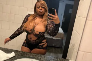AVAILABLE 24/7🥰📲THE COMPLETE PACKAGE🤩🤩The best to please you💦Lets meet baby ! Ɓєαυтιƒυℓ 💋ⓇⒺⒶⓁ😻💦ⓦⓔⓣ 🤤 Chocolate THICK EBONY🍫 - Image 6