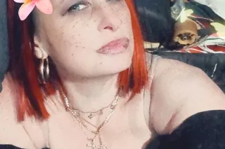 EARLY MORNING SPECIALS WITH THE 🫦 SLUTTY 💚GREEN 💚 EYED HEAD THERAPIST. - Image 7