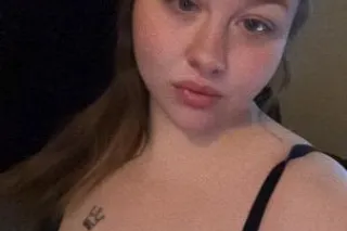 bri🖤 - 23 - Image 1
