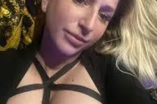 Quinn Waters adult star - 39 - Image 4