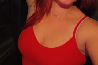 CLASSY THICK AND RED😘 - Image 8