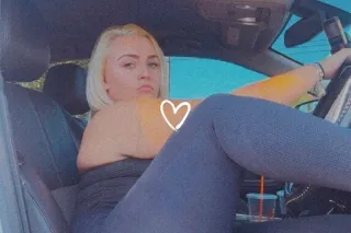 😌 🎀NICOLELOVE🎀 HERE FOR A GOOD... - Image 4