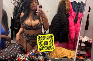 UP 24/7NEW BOOTY😍 REAL PICS 36... - Image 4