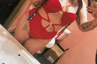 Come see me !Real Ad facetime me 😜 i do live shows and content google duo or snapchat❤ignore scammers on my post (currently pregnant) come see me for yourself and have a ball - Image 2