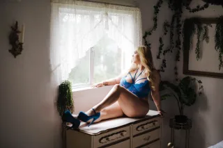 Pre-Booking RARE INCALL 3/1 & ... - Image 3