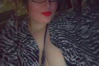 Single and ready to mingle - 2... - Image 3