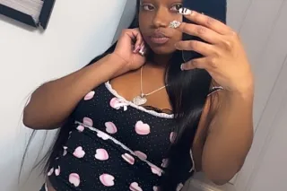 see me before i leave again 😩👅... - Image 2