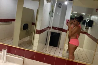 SPECIALS AVAILABLE NOW💋 - Image 6