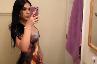💕 Latina In Town 💕 Hablo Espon... - Image 1