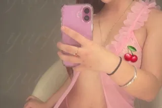 PETITE PRINCESS 🩷👸🏻 | JUICIEST... - Image 4