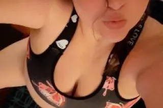specials available to come see me in Nashua YA FAVORI BBW👀🫶🥰😜💦 - Image 1